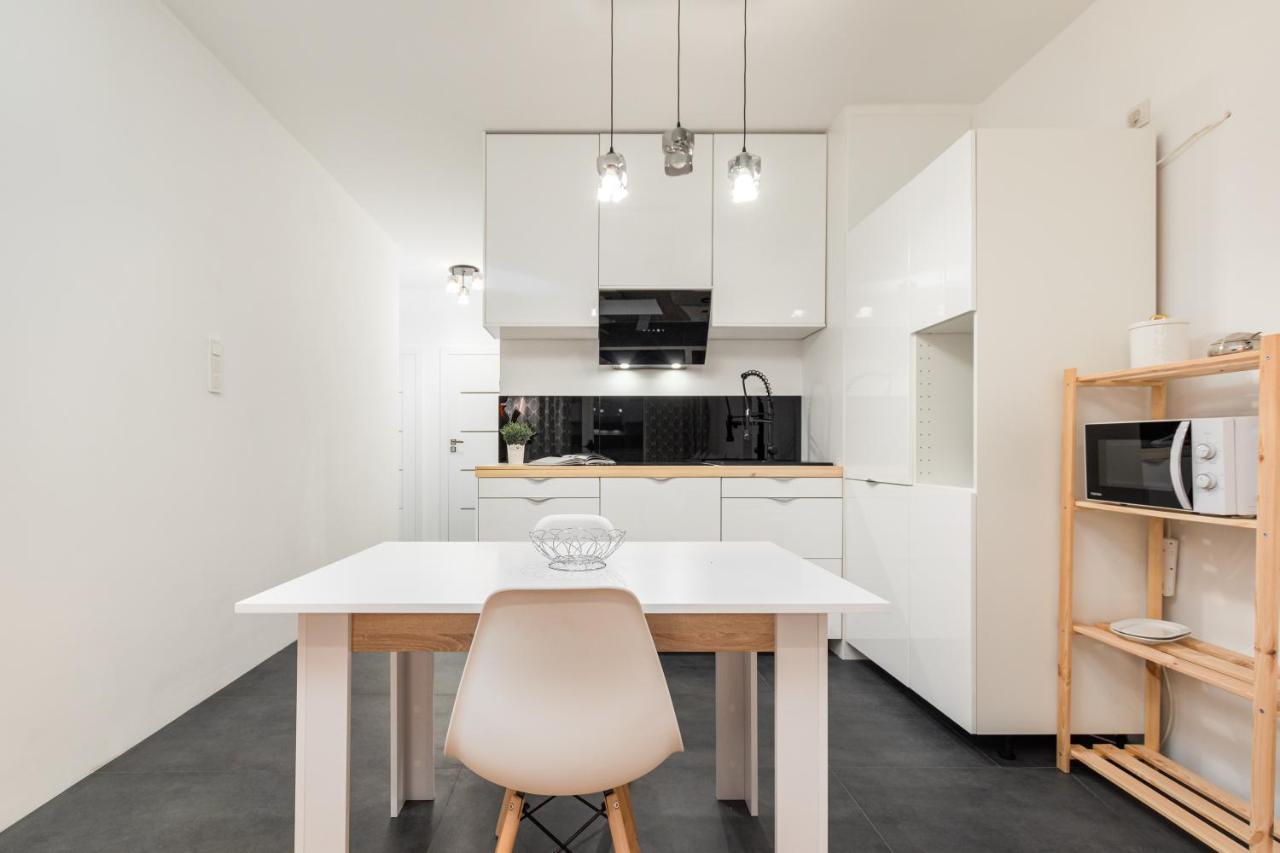 Przerwana 11A By Homeprime Warszawa Eksteriør billede